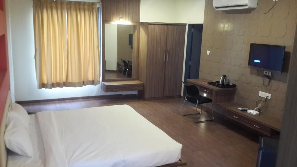 New Leaf Achillea Hotel Rajgurunagar Ruang foto
